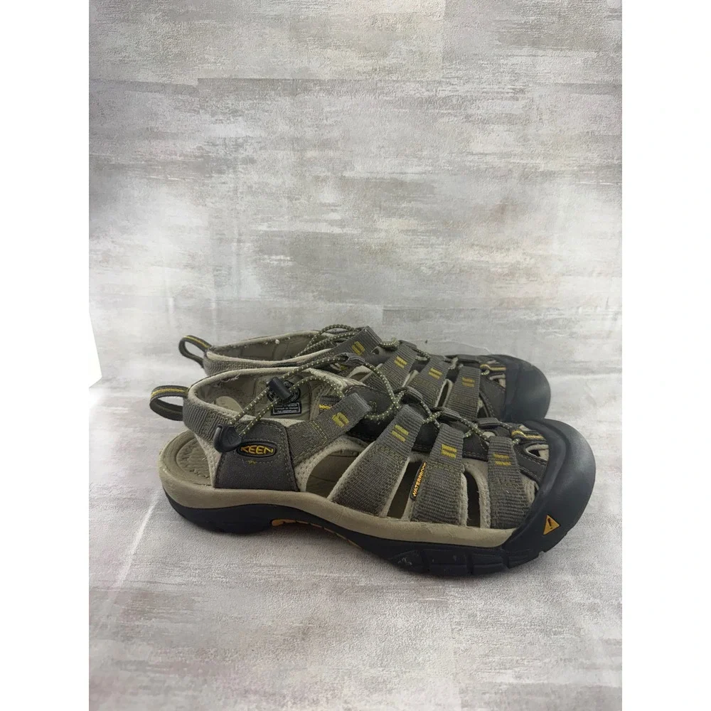 KEEN Newport H2 Men Gray Yellow Waterproof Hiking Sport Sandals 1008399 Size 9.5